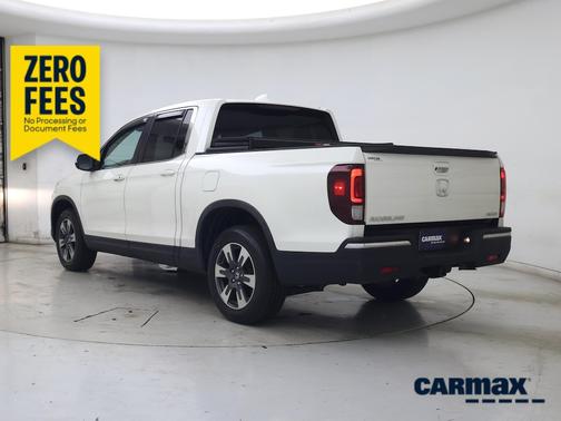 White 2018 Honda Ridgeline RTL-T