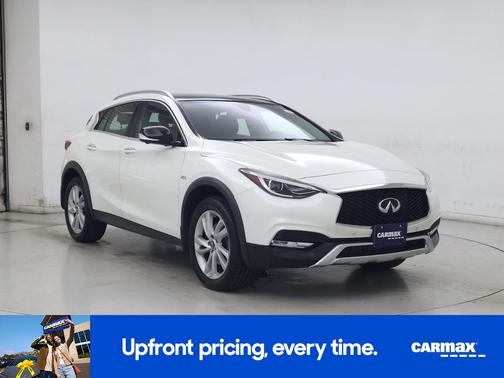 White 2018 INFINITI QX30 Essential