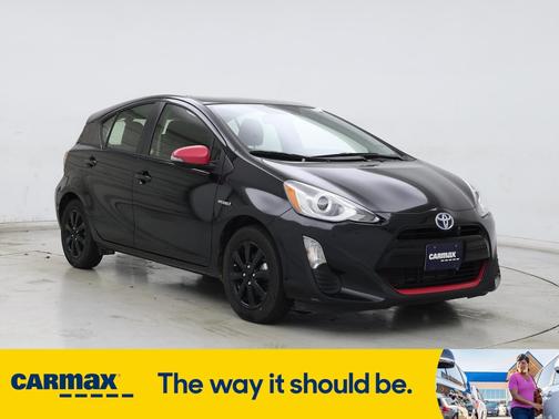 2016 Toyota Prius c Persona Series