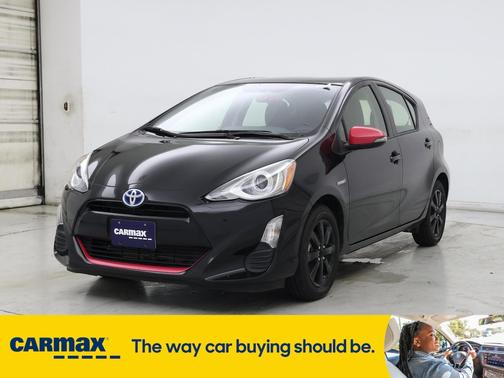 2016 Toyota Prius c Persona Series