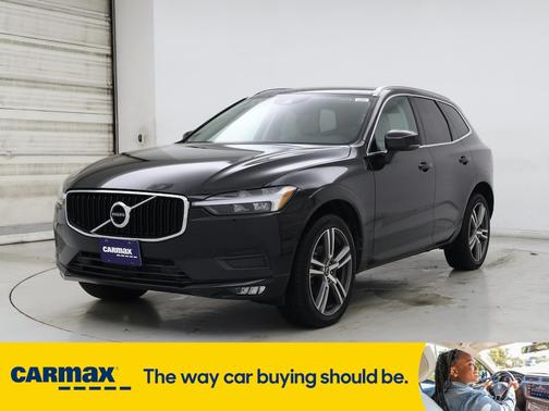 2021 Volvo XC60 T5 Momentum