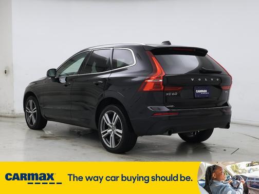 2021 Volvo XC60 T5 Momentum