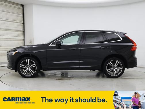 2021 Volvo XC60 T5 Momentum