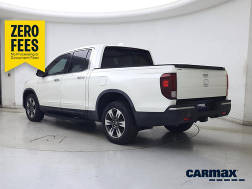 White 2017 Honda Ridgeline RTL-E