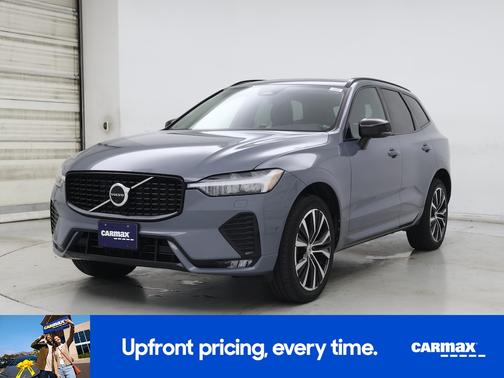 2023 Volvo XC60 B5 Plus Dark Theme