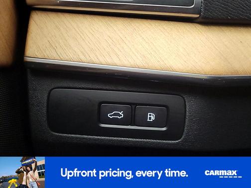 2024 Volvo XC90 Recharge Plug-In Hybrid T8 Core Bright Theme