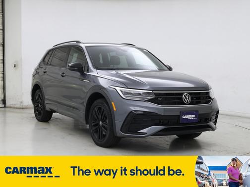 2022 Volkswagen Tiguan SE R-Line Black