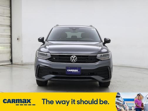 2022 Volkswagen Tiguan SE R-Line Black