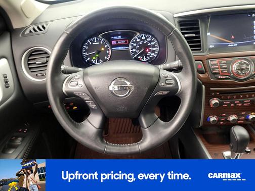 2017 Nissan Pathfinder Platinum
