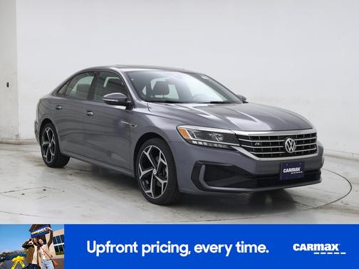 2021 Volkswagen Passat R-Line