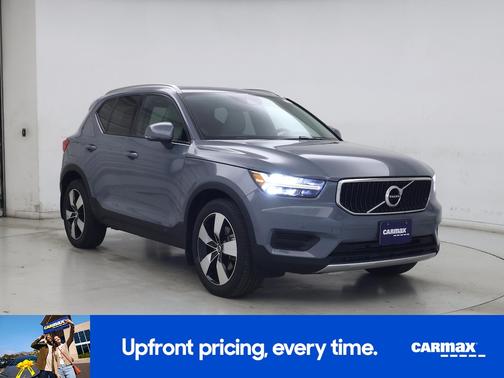 Gray 2020 Volvo XC40 T5 Momentum