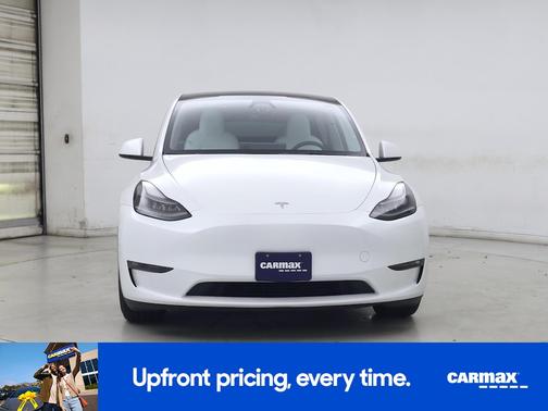 White 2023 Tesla Model Y Performance