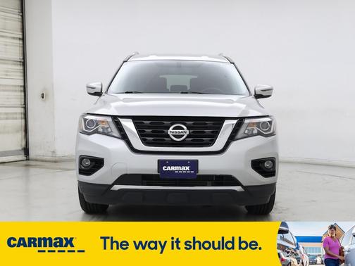 2019 Nissan Pathfinder SV