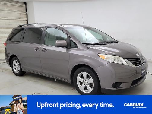 2014 Toyota Sienna LE