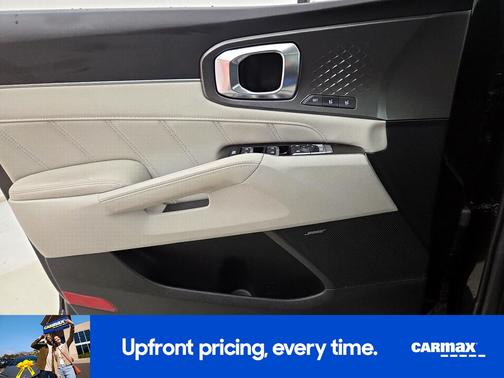 Black 2023 Kia Sorento Plug-In Hybrid SX Prestige