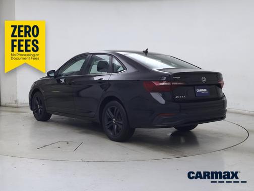 Black 2022 Volkswagen Jetta SE