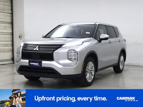 2022 Mitsubishi Outlander ES