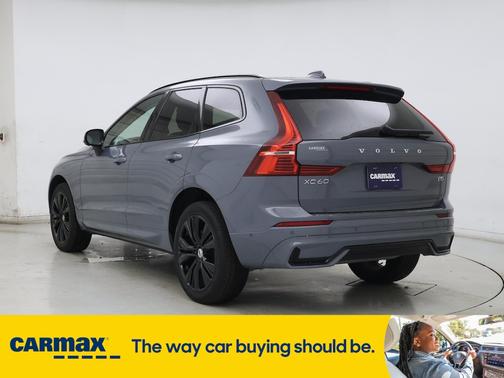 2023 Volvo XC60 B5 Plus Dark Theme
