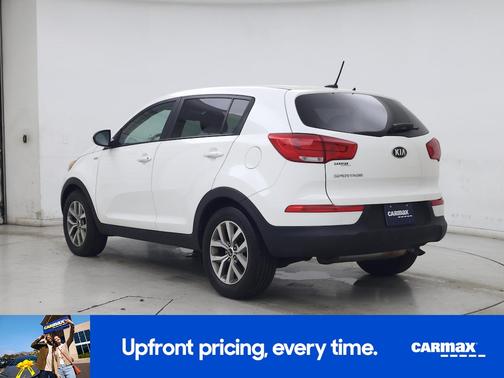 White 2016 Kia Sportage LX