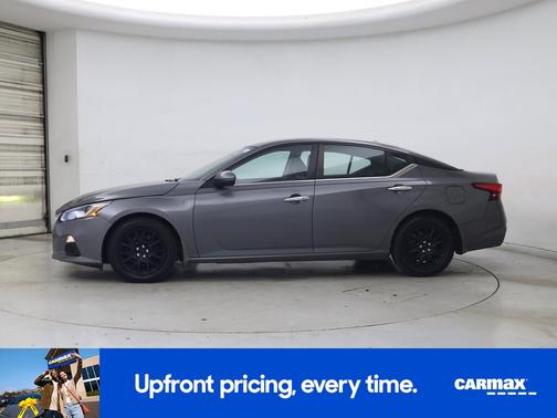Gray 2019 Nissan Altima S
