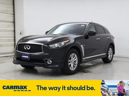2017 INFINITI QX70