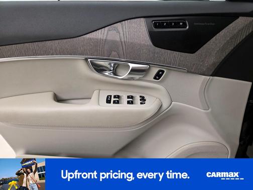 2023 Volvo XC90 B6 Plus