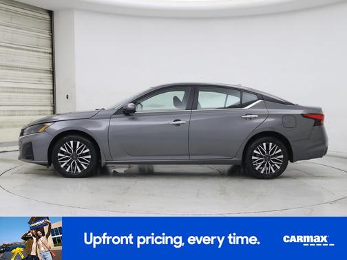 2023 Nissan Altima SV