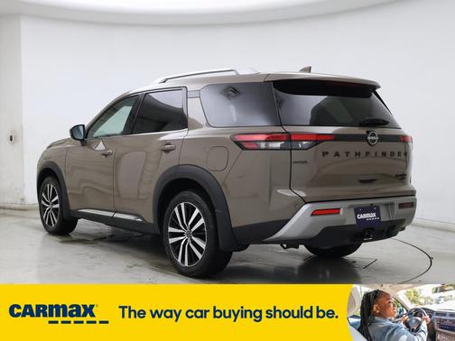 2024 Nissan Pathfinder Platinum