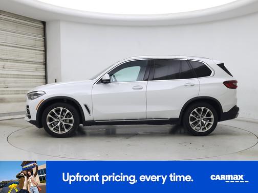 White 2023 BMW X5 xDrive40i