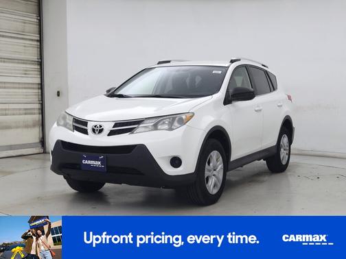 White 2015 Toyota RAV4 LE