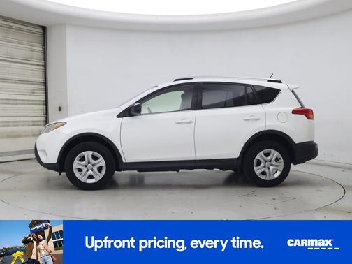 White 2015 Toyota RAV4 LE