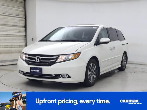 White 2016 Honda Odyssey Touring Elite