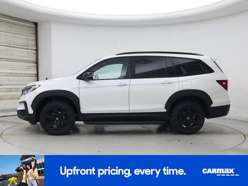 White 2022 Honda Pilot Trailsport