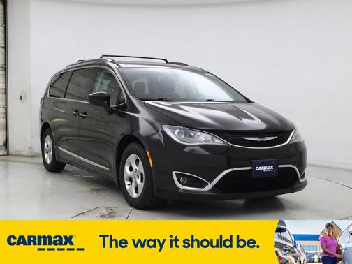 2017 Chrysler Pacifica Touring L-Plus
