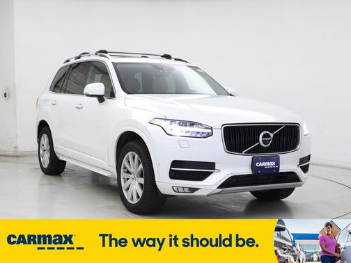 2016 Volvo XC90 T6 Momentum