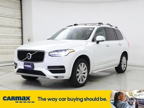 2016 Volvo XC90 T6 Momentum