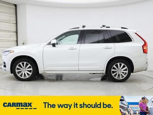 2016 Volvo XC90 T6 Momentum