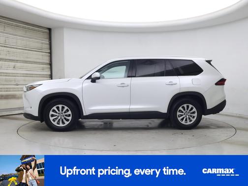 White 2025 Toyota Grand Highlander XLE