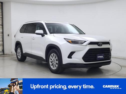 White 2025 Toyota Grand Highlander XLE