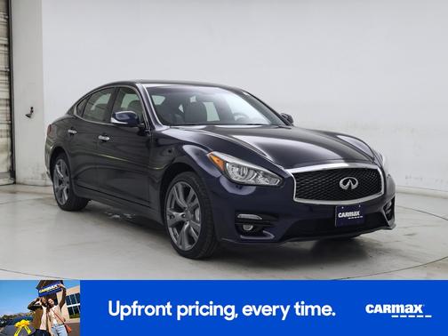 2015 INFINITI Q70 