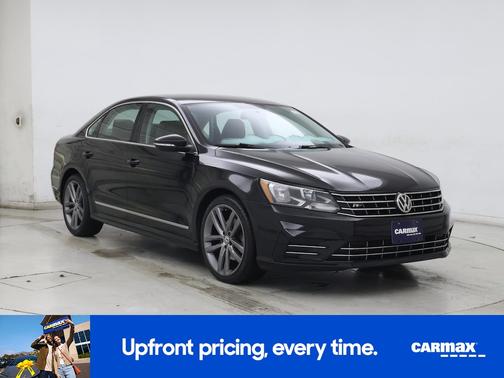 2017 Volkswagen Passat R-Line