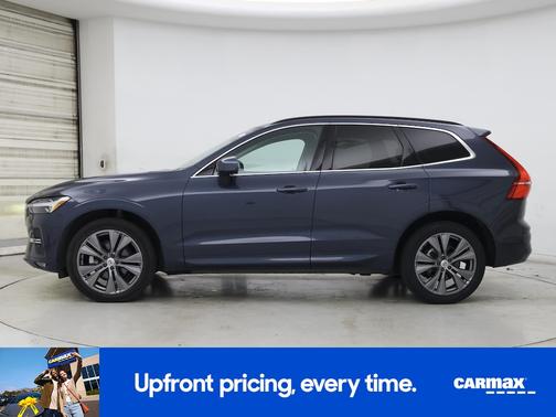 2022 Volvo XC60 B5 Momentum