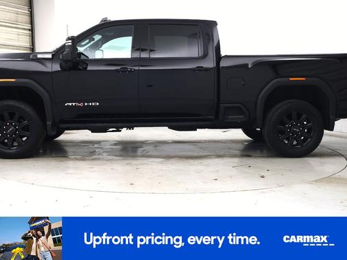 Black 2024 GMC Sierra 2500 AT4