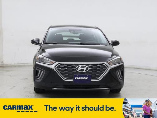 2020 Hyundai IONIQ Hybrid SE