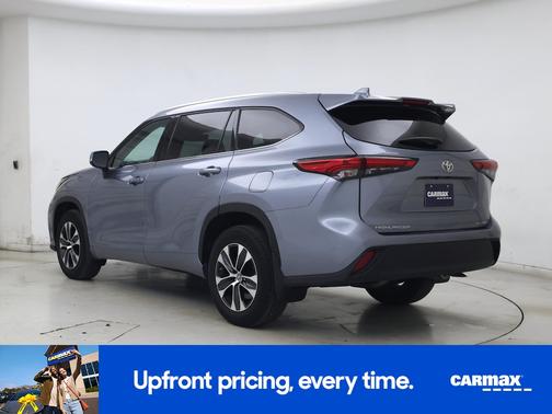 Blue 2020 Toyota Highlander XLE