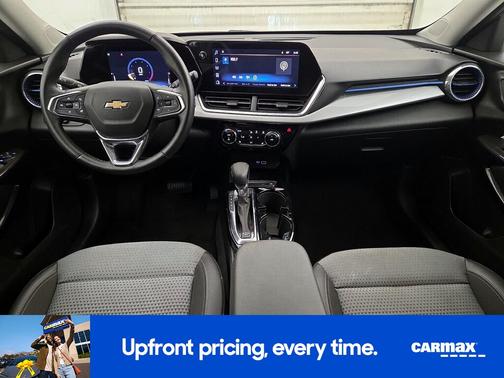 Black 2024 Chevrolet Trax LT