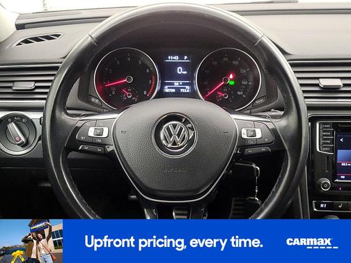 2018 Volkswagen Passat R-Line