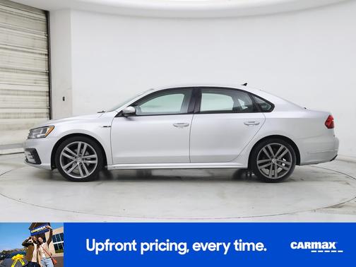 2018 Volkswagen Passat R-Line