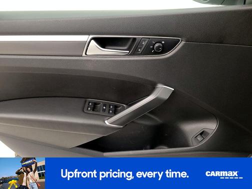 2018 Volkswagen Passat R-Line