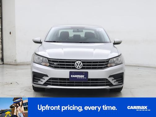 2018 Volkswagen Passat R-Line